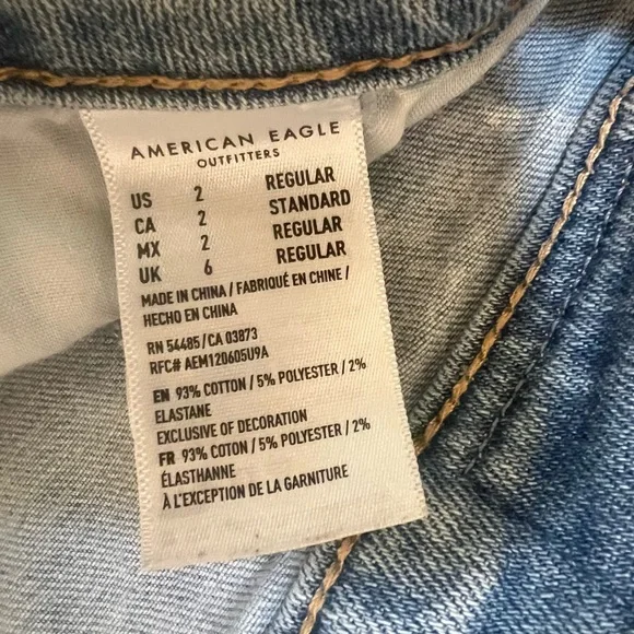 American Eagle Denim Mini Skirt Sz 2 Light Wash Button Front Stretch - Picture 8 of 8